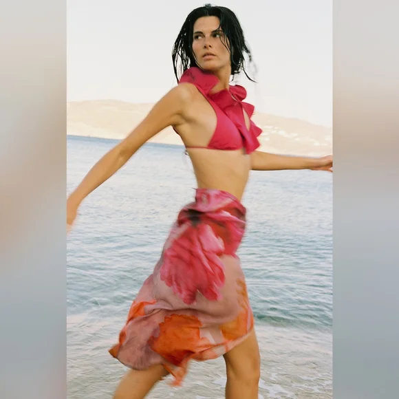 Floral Sarong With Side Zip - Picture 2 of 6